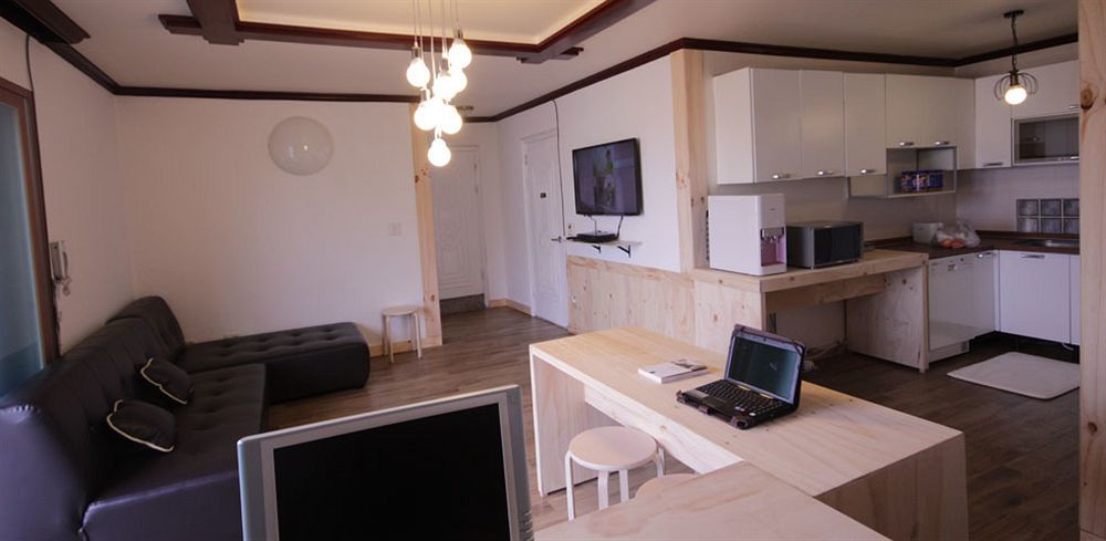 Itaewon Backpackers Seoul